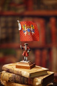 Figurine tượng lính cầm cờ