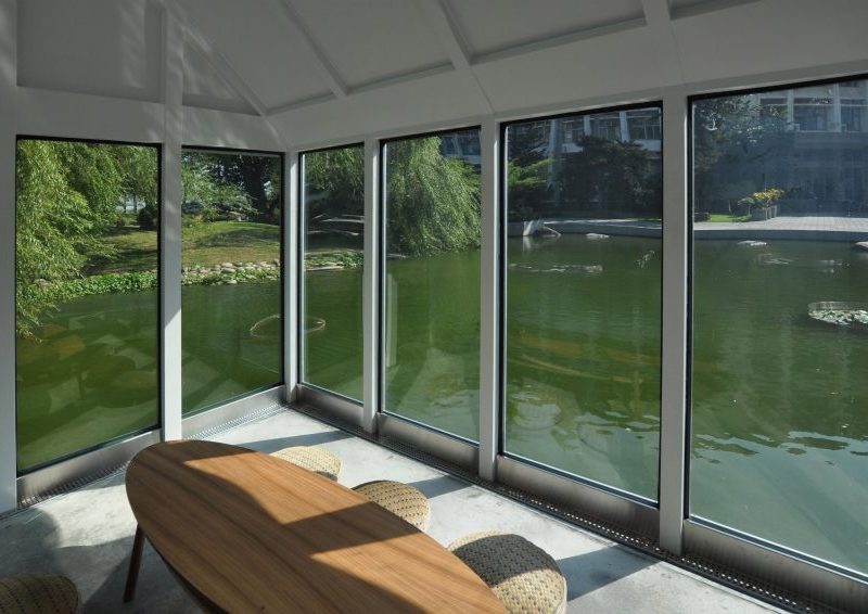 Giải pháp điều hòa nhiệt độ từ kính và nước