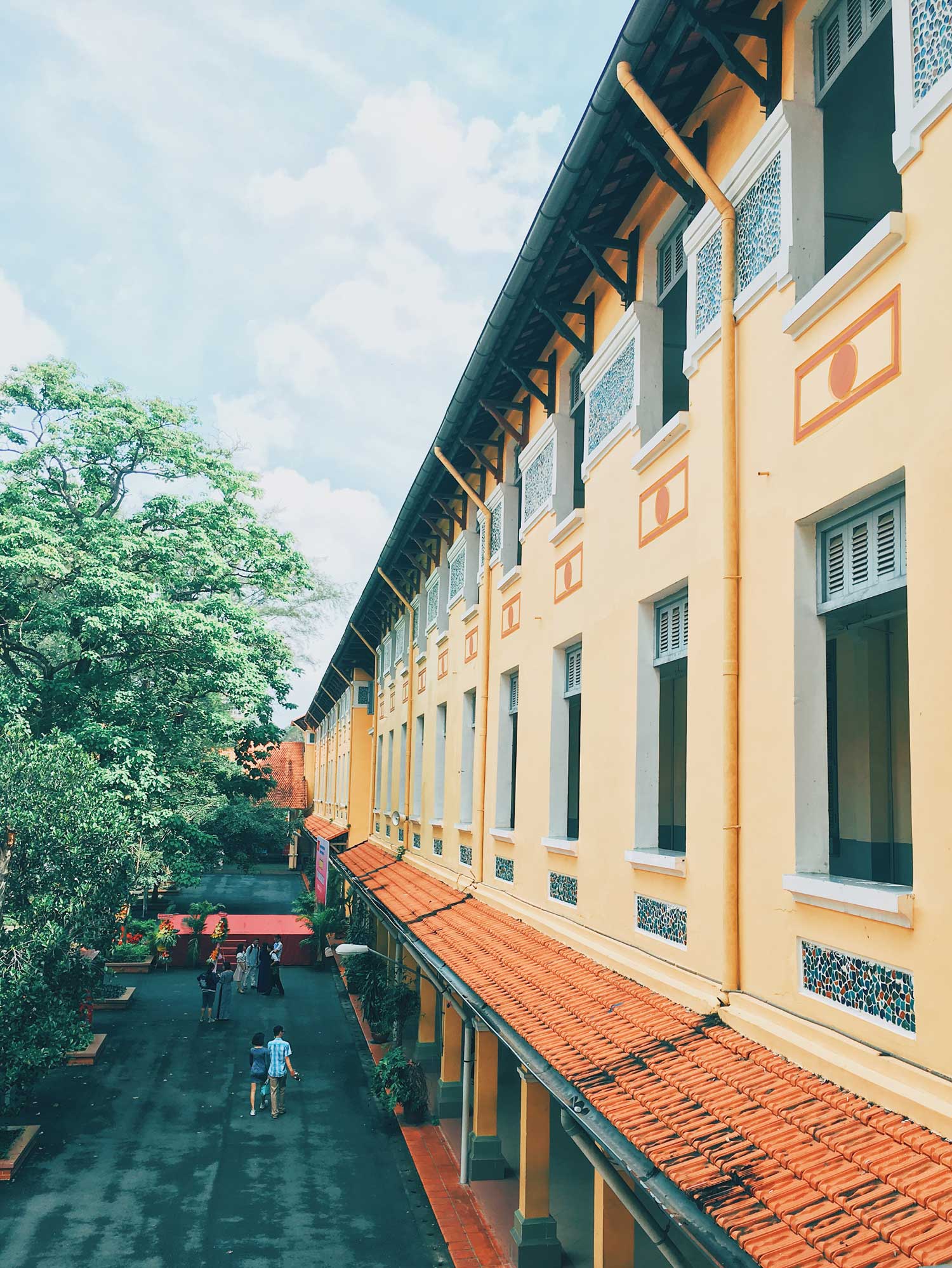 Trường Nguyễn Thị Minh Khai