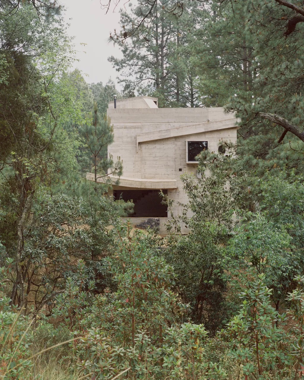 Casa Alferez brutalism 