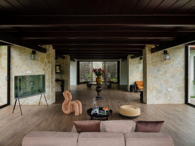 Chum Villa – Sự cân bằng giữa cũ và mới