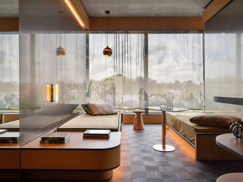 Dấu ấn của 52 nhà thiết kế tại khách sạn Mix Brussels