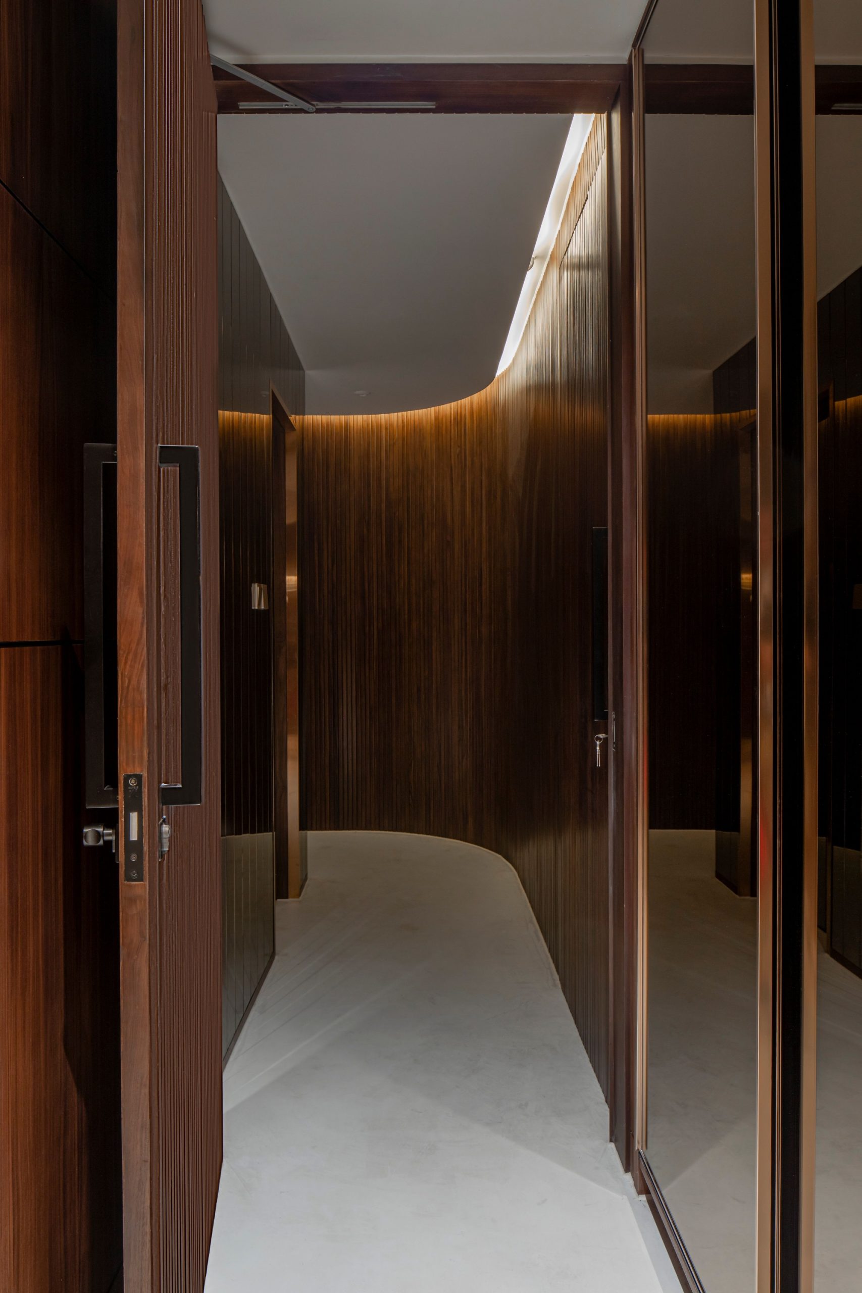 apartment an do viet nam guong