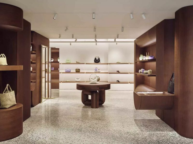Thủ công và nghệ thuật ghi dấu tại cửa hàng Bottega Veneta London