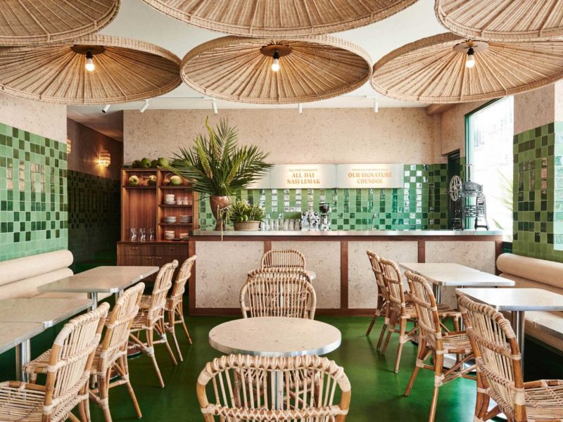 The Coconut Club: Bản sắc Singapore từ ẩm thực và nội thất