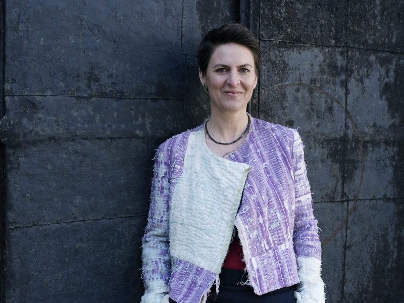 Kiến trúc sư Anna Heringer: Khi chúng ta là một nguồn năng lượng hữu dụng