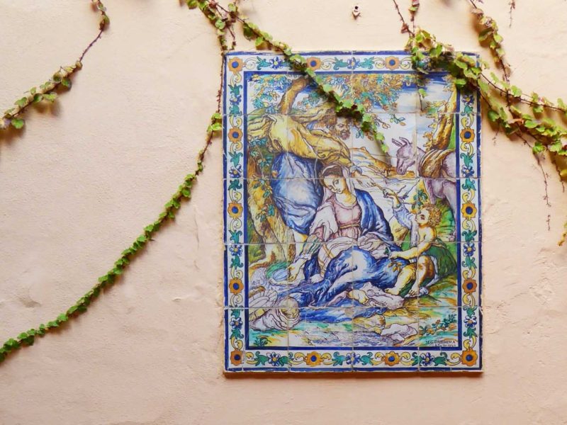 Gạch lát Majolica - Tinh hoa gốm sứ Tây Âu