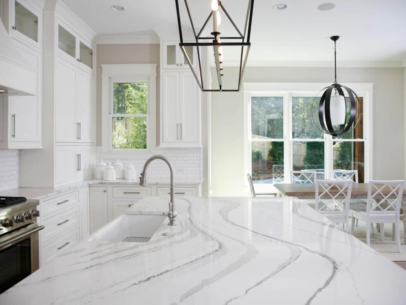 Thạch anh và đá hoa cương: Những khác biệt bất ngờ