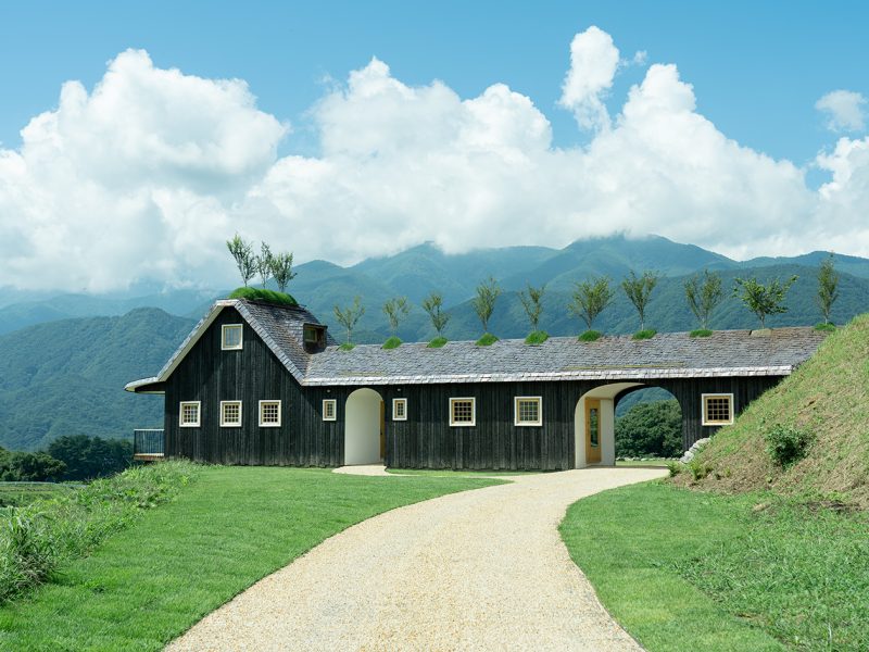 Nhà khách Kodomari Fuji: Dưới hàng cây anh đào