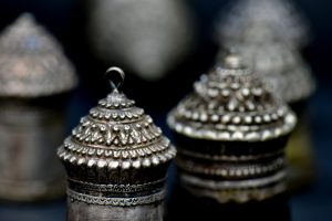Tiểu vũ trụ trên bình vôi Chămpa 1