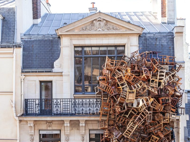 Bên trong tổ kén của Tadashi Kawamata tại Liaigre