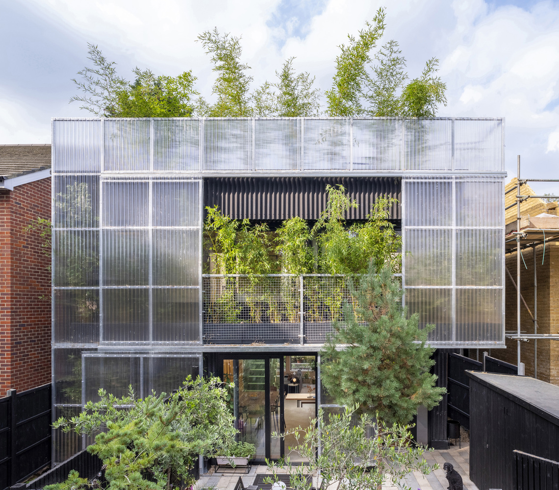 nha ben vung green house riba 2023