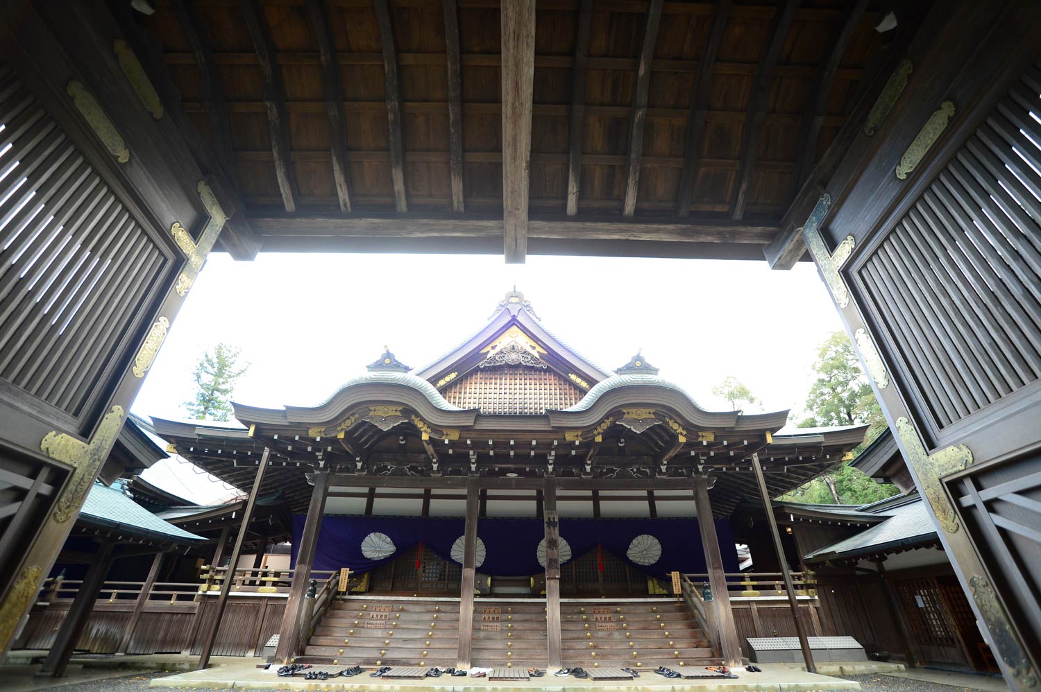 Nội cung đền Ise Jingu