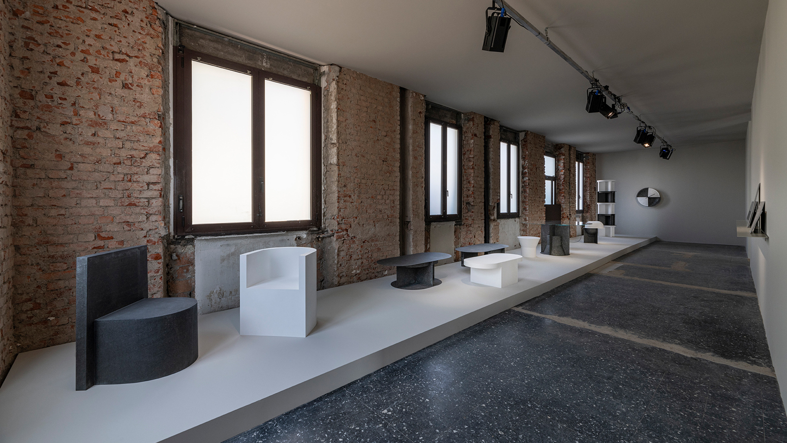 nendo thiet ke do noi that milan design week 2024 Light and Shade