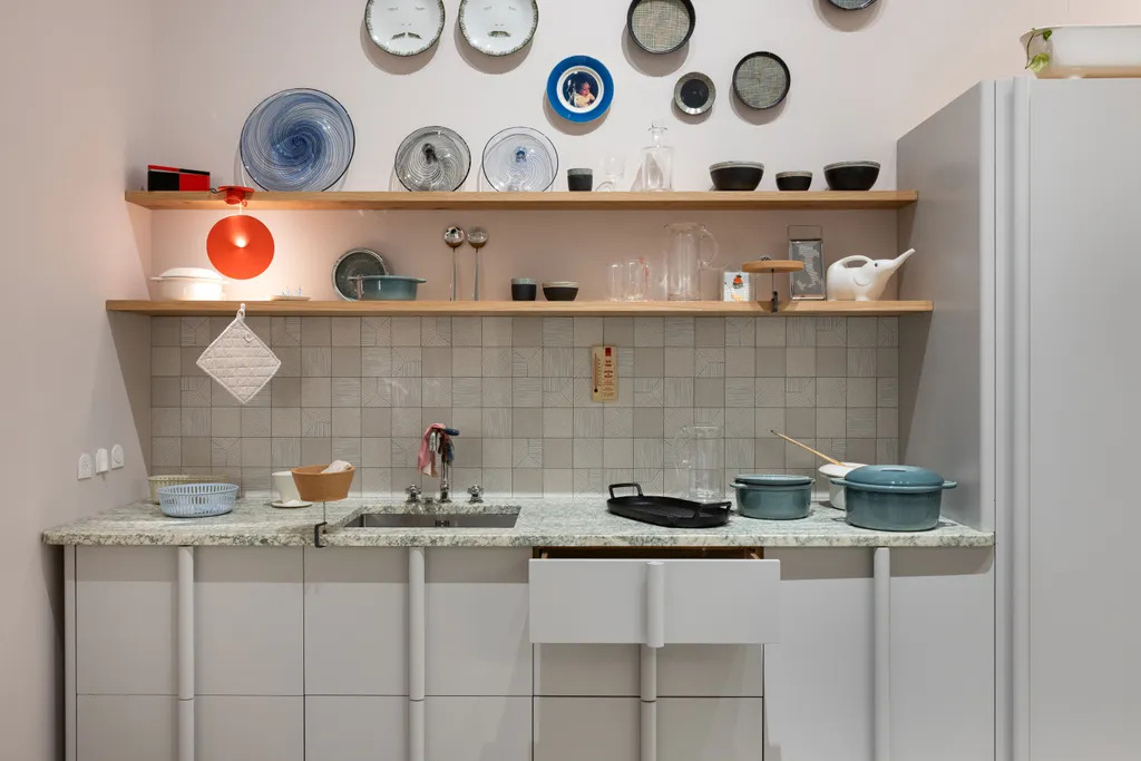 trien lam Inga Sempé. La casa imperfetta do dung nha bep