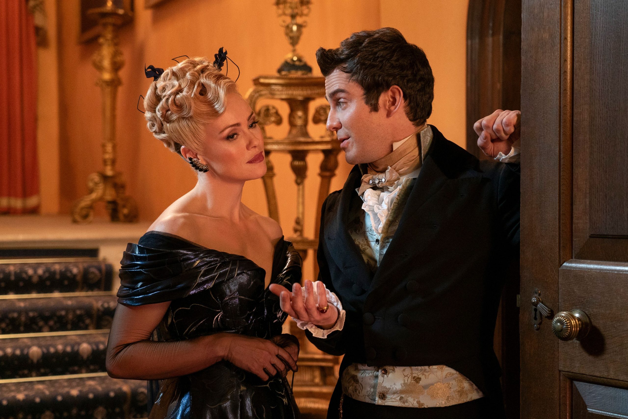 Lady Tilley Arnold Benedict Bridgerton vu hoi