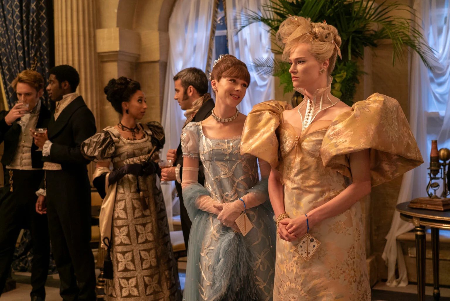 Cressida Cowper Claudia Jessie thu vai Eloise Bridgerton 