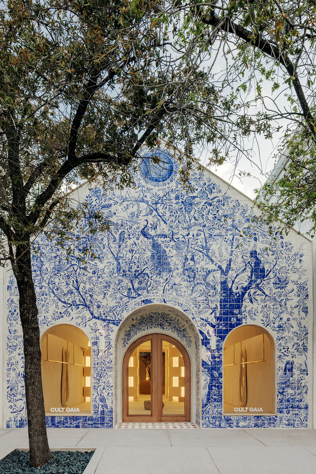 cua hang Cult Gaia Miami di san Ba Tu