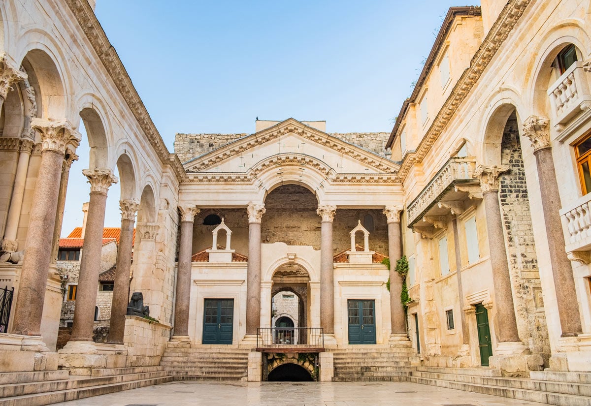 Diocletian kien truc di san croatia