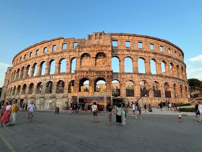 dau truong croatia kien truc di san Pula