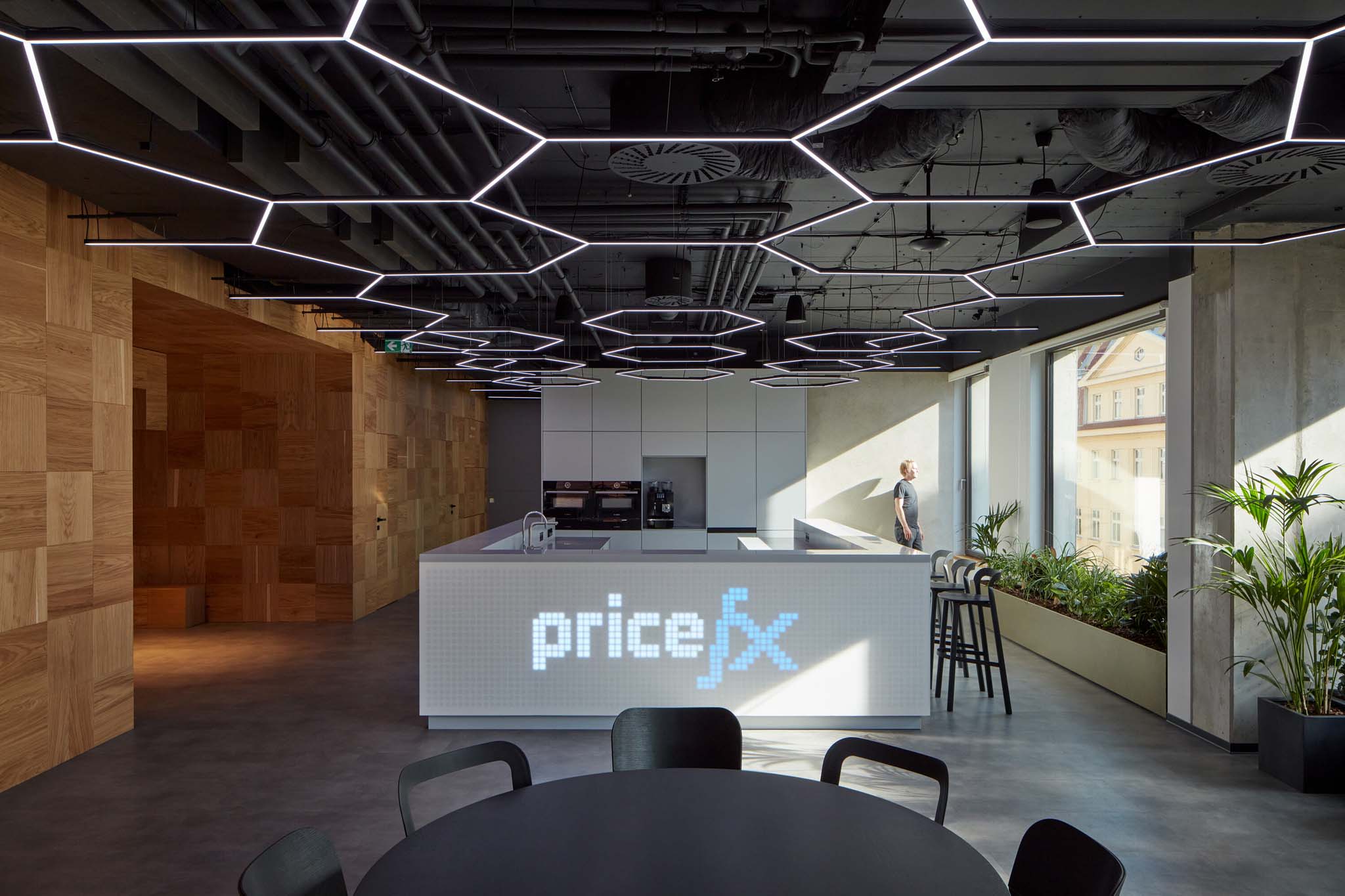 van phong pricefx praha pixels collcoll