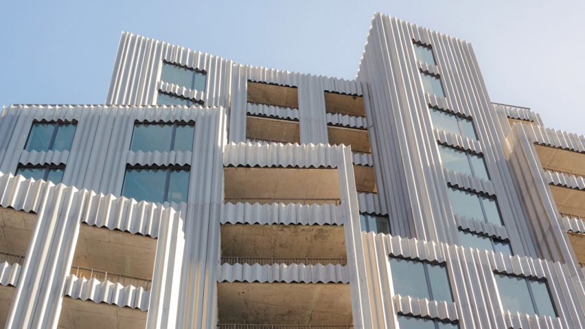 chung cu Nine Chapel brooklyn SO-IL studio mat tien kim loai