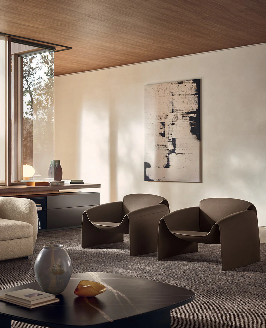 Le Club Poliform Massaud ghe banh armchair