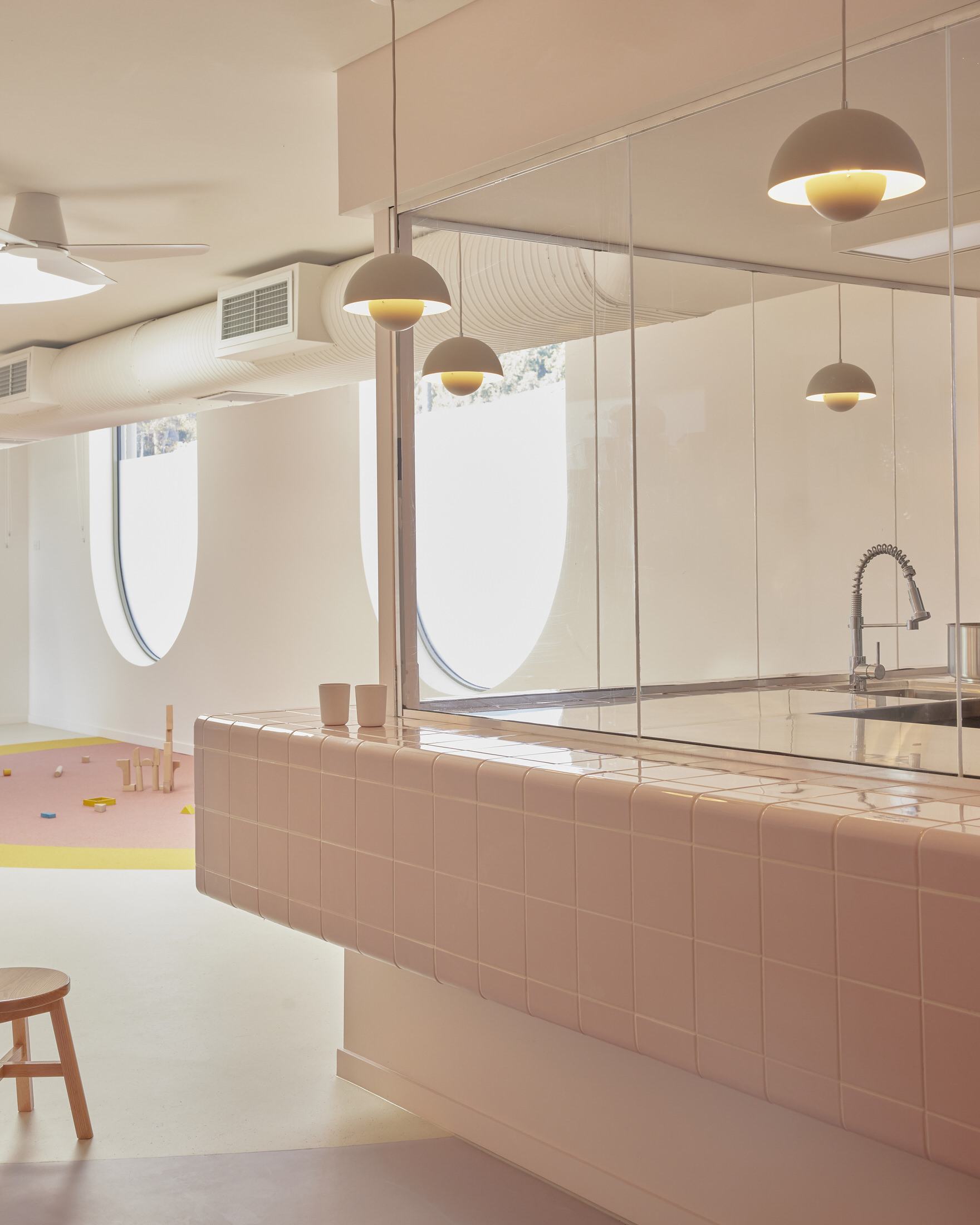 phong tam bon rua nha tre Harbour Early Learning Melbourne Danielle Brustman SJB Architects Supercontext Architecture