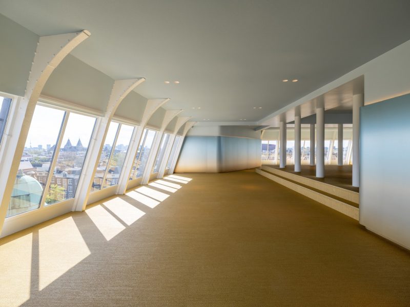 Showroom NIO House: Sắc trời trong không gian đa nhiệm