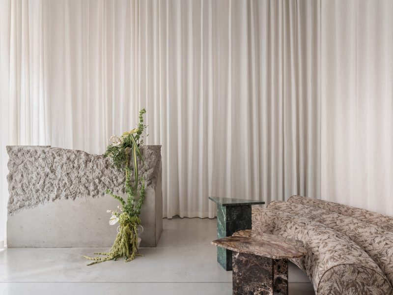 Studio yoga Stan: Sáng tạo từ những khó khăn