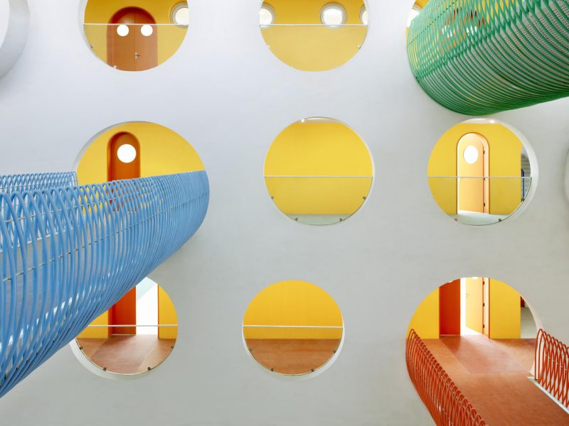 Trường tiểu học ZIGZAG: Những khối màu vui tươi