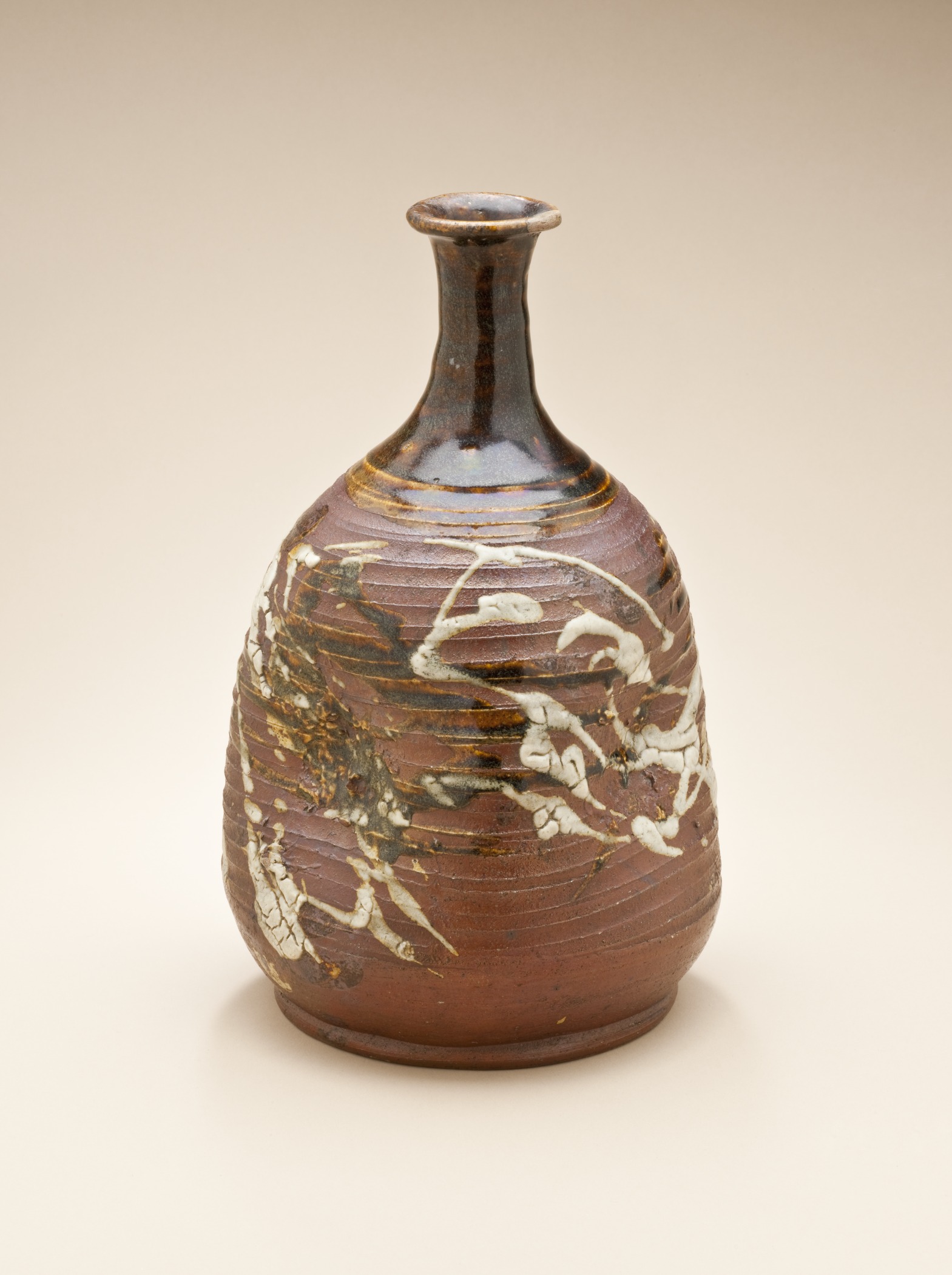 gom su nhat ban Aizu Hongo yaki binh sake
