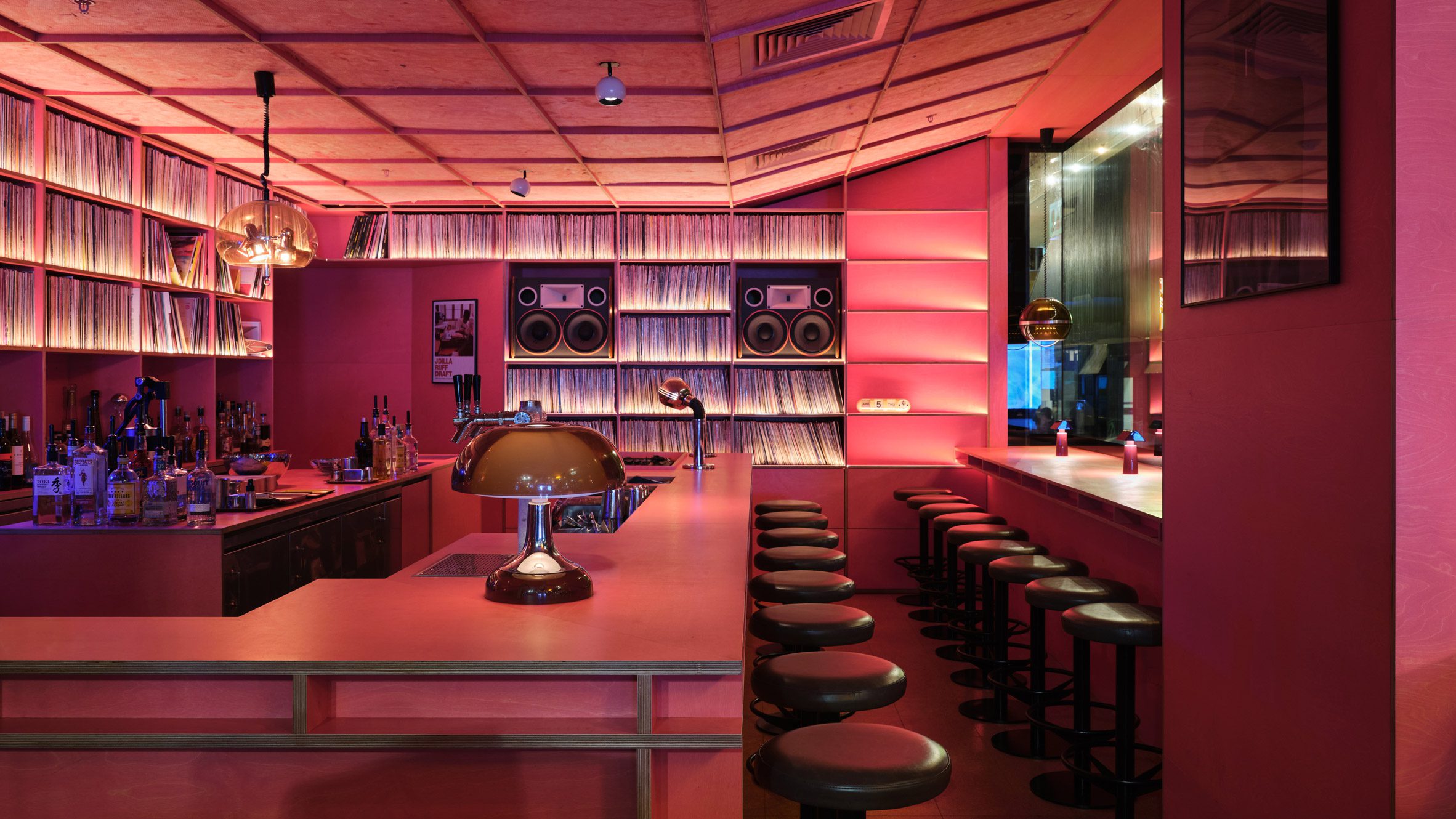 quan bar jam record dia than vinyl 