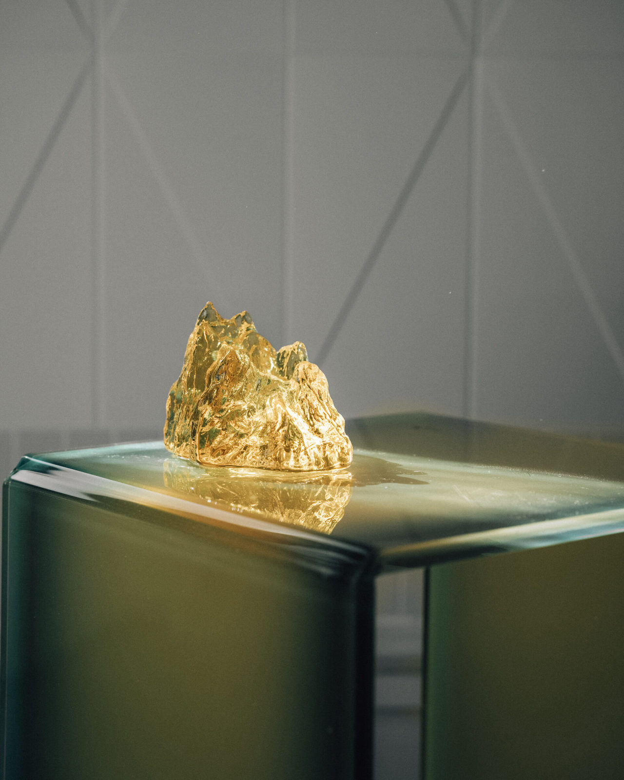 chan nen Rocky Baroque vase Kosta Boda Hanna Handotter Front Design Studio Sofia Lagerkvist Anna Lindgren Pavilion The Rock