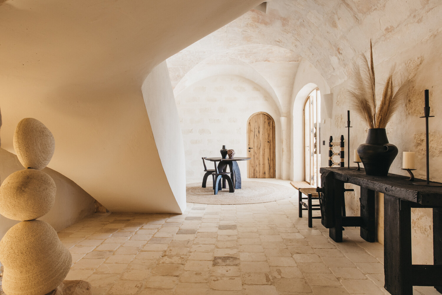 nha dong que khu nghi duong Son Blanc da voi Marés Menorca Atelier du Pont
