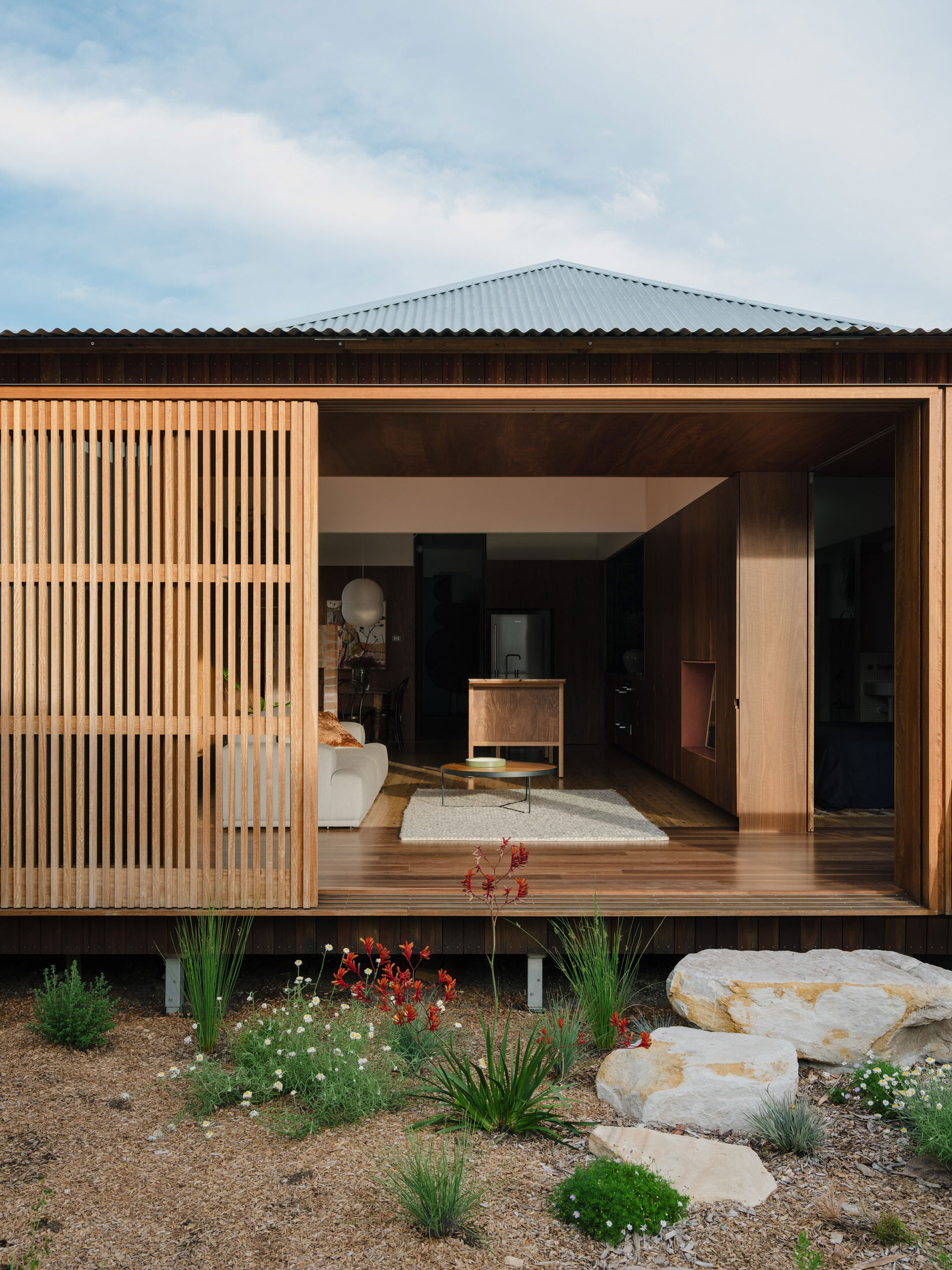 nha nhat Aru House Curious Practice Warren Haasnoot Newcastle