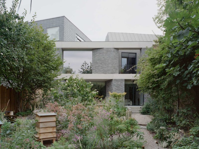 Nhà North London: Dự án cải tạo mang tinh thần Wabi-Sabi