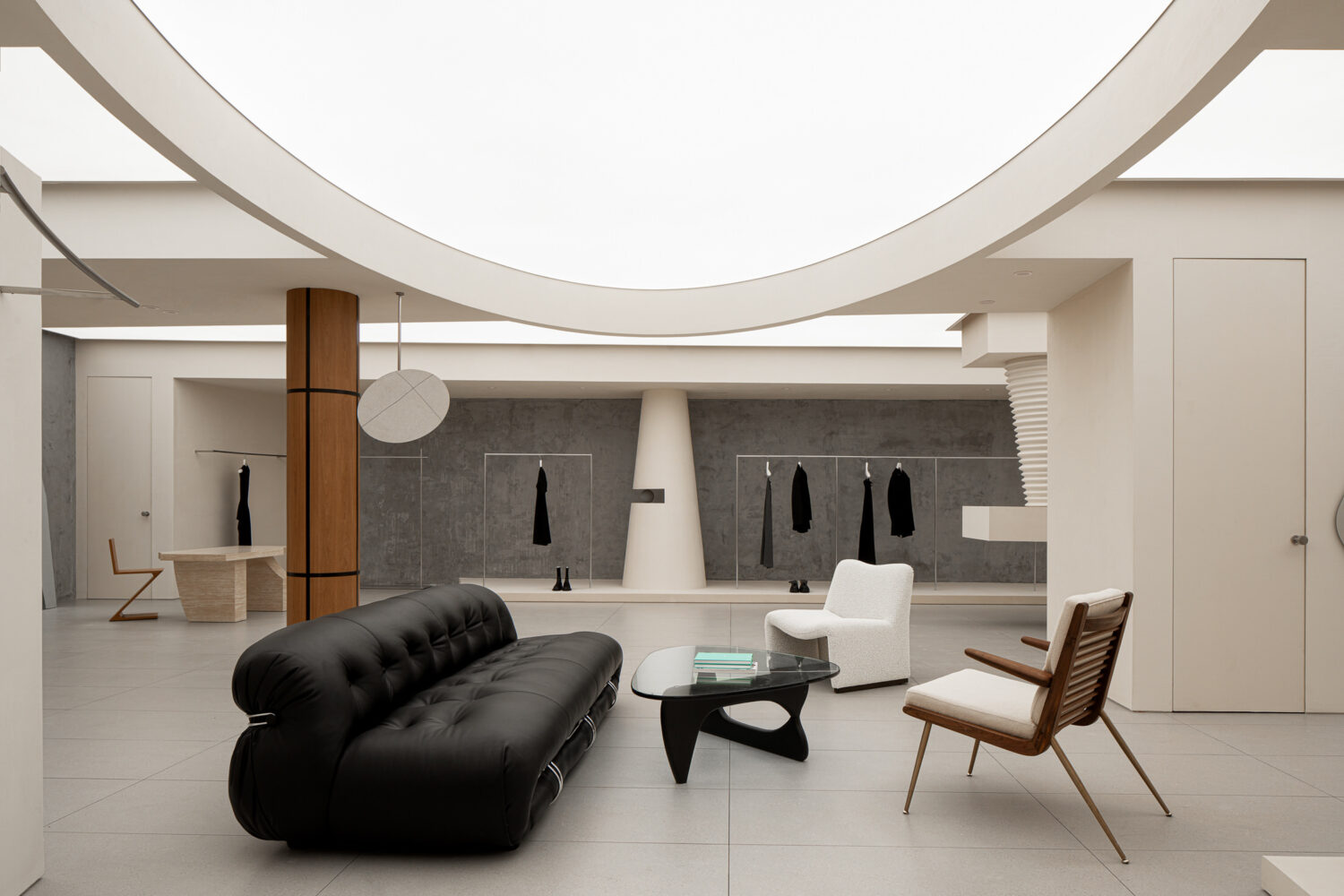 cai tao cua hang ban le OSC Boutique Xframe Studio