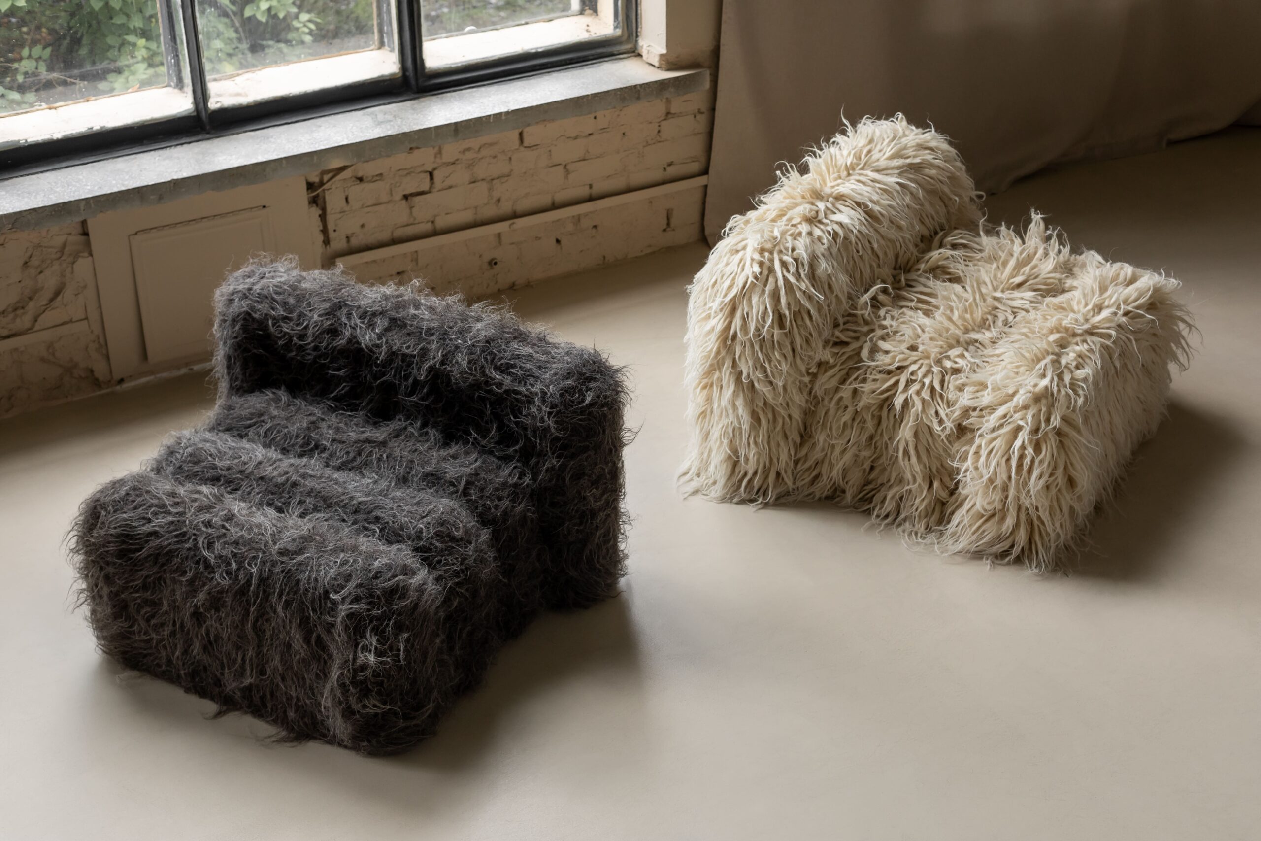 ghe puffa m4 Stranded puffa m4 Brushed chair Kint GUSHKA DVRZ Design Days