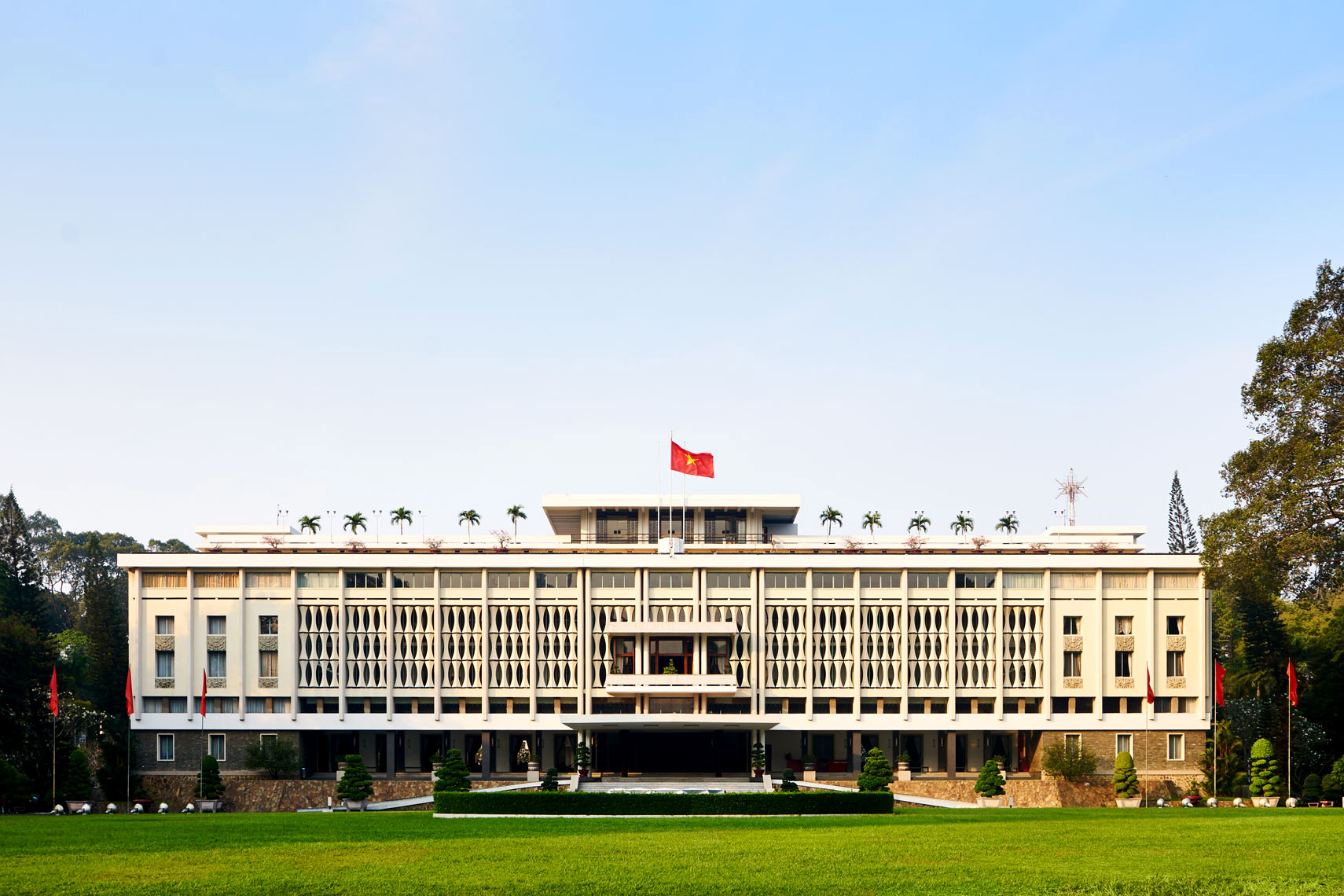 phong cach kien truc modernist dinh doc lap