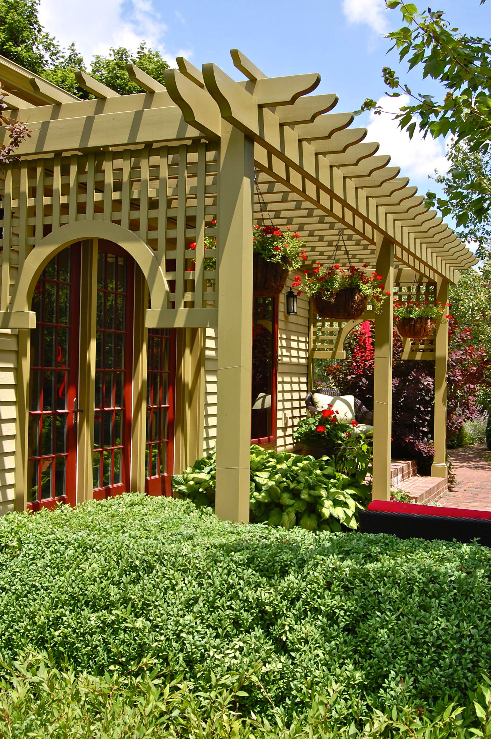 pergola mai che san vuon ngoai troi go tu nhien