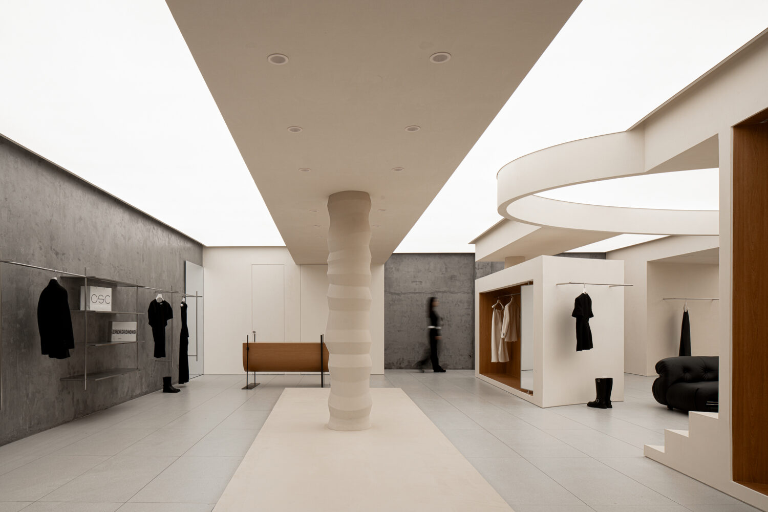 cai tao cua hang ban le OSC Boutique Xframe Studio