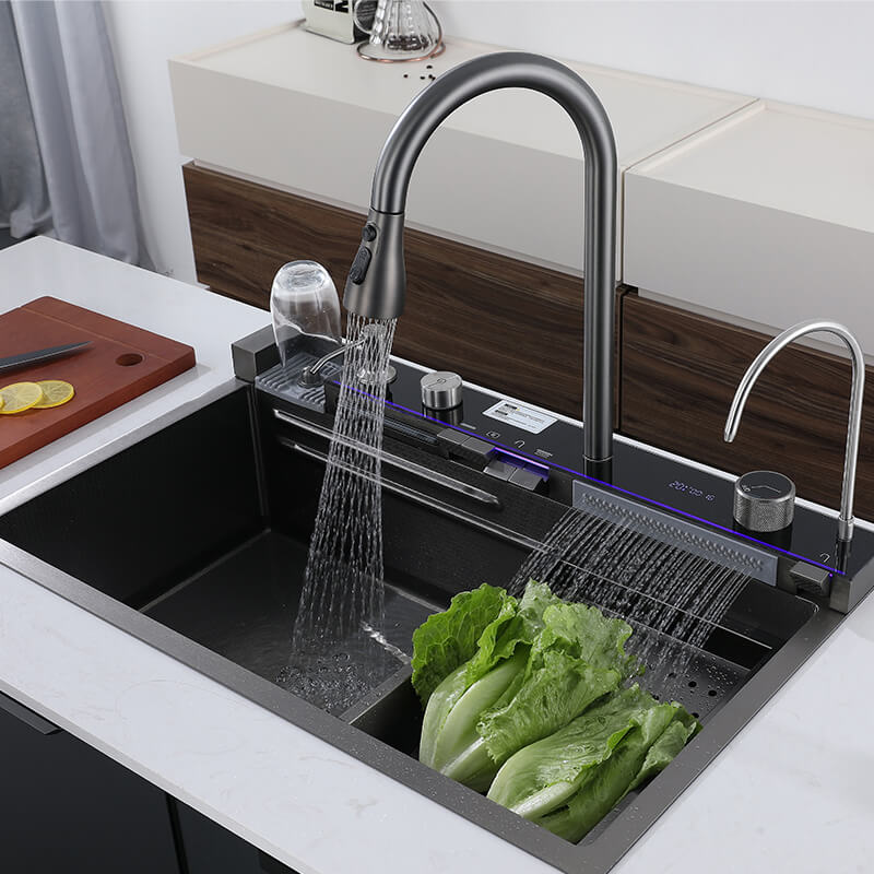 vet ban nha bep kitchen dirt sink