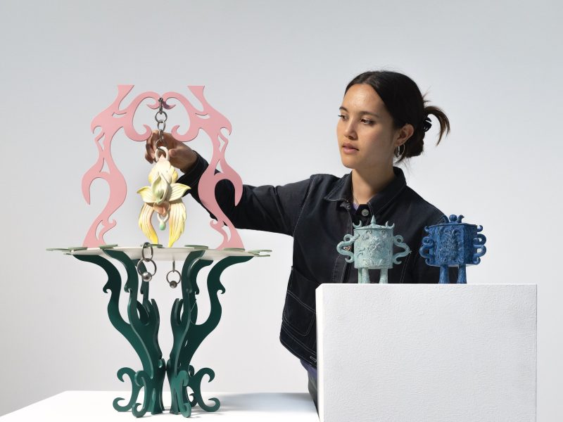 Bộ sưu tập đồ gốm The Enchanted Orchid: Đối thoại Đông-Tây mới