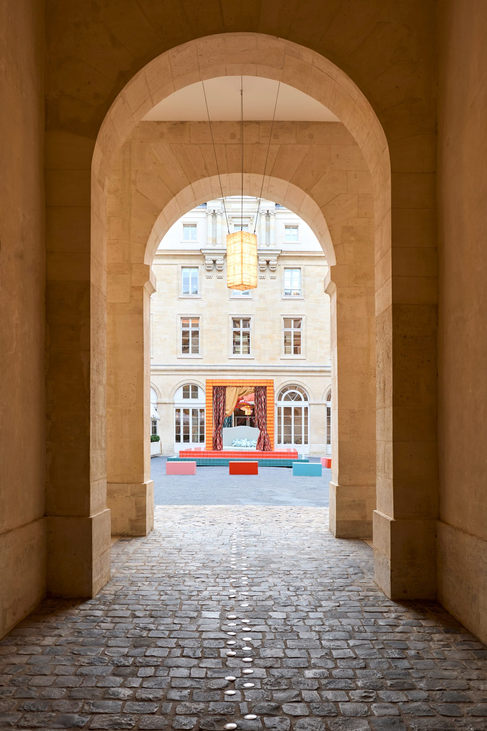 nghe thuat paris design week studio uchronia day bed