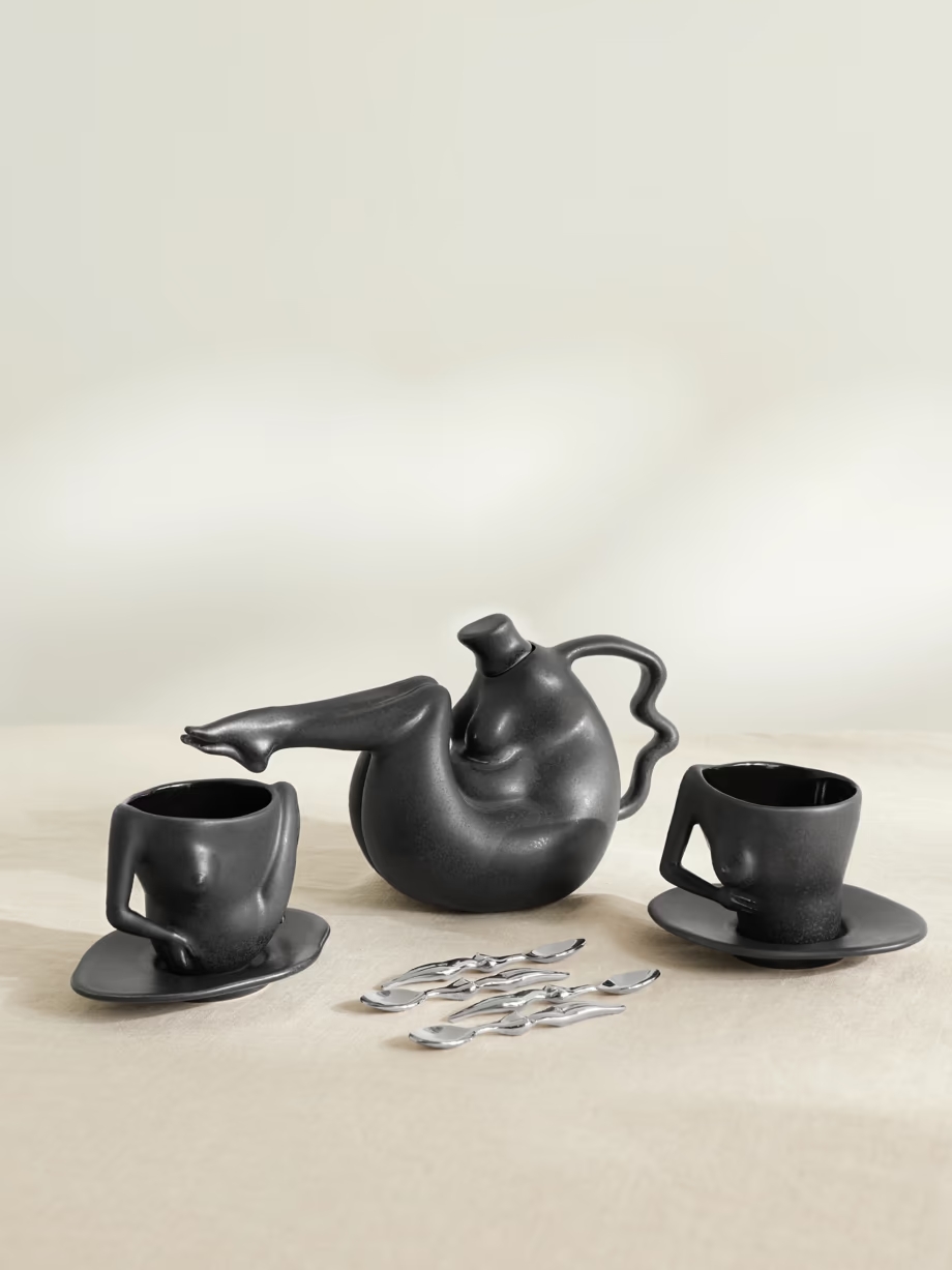 teapot Tit Tea Anissa Kermiche