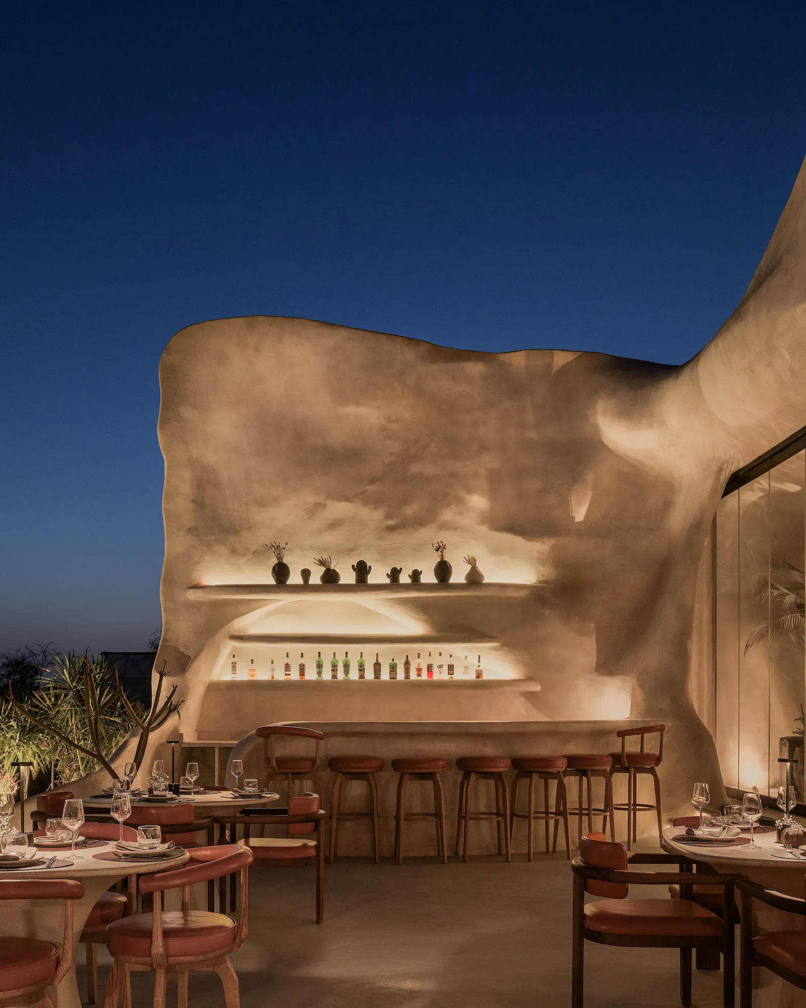  khong gian noi that nha hang Esca Cueva restaurant New Giza Cairo Egypt Mohamed Badie