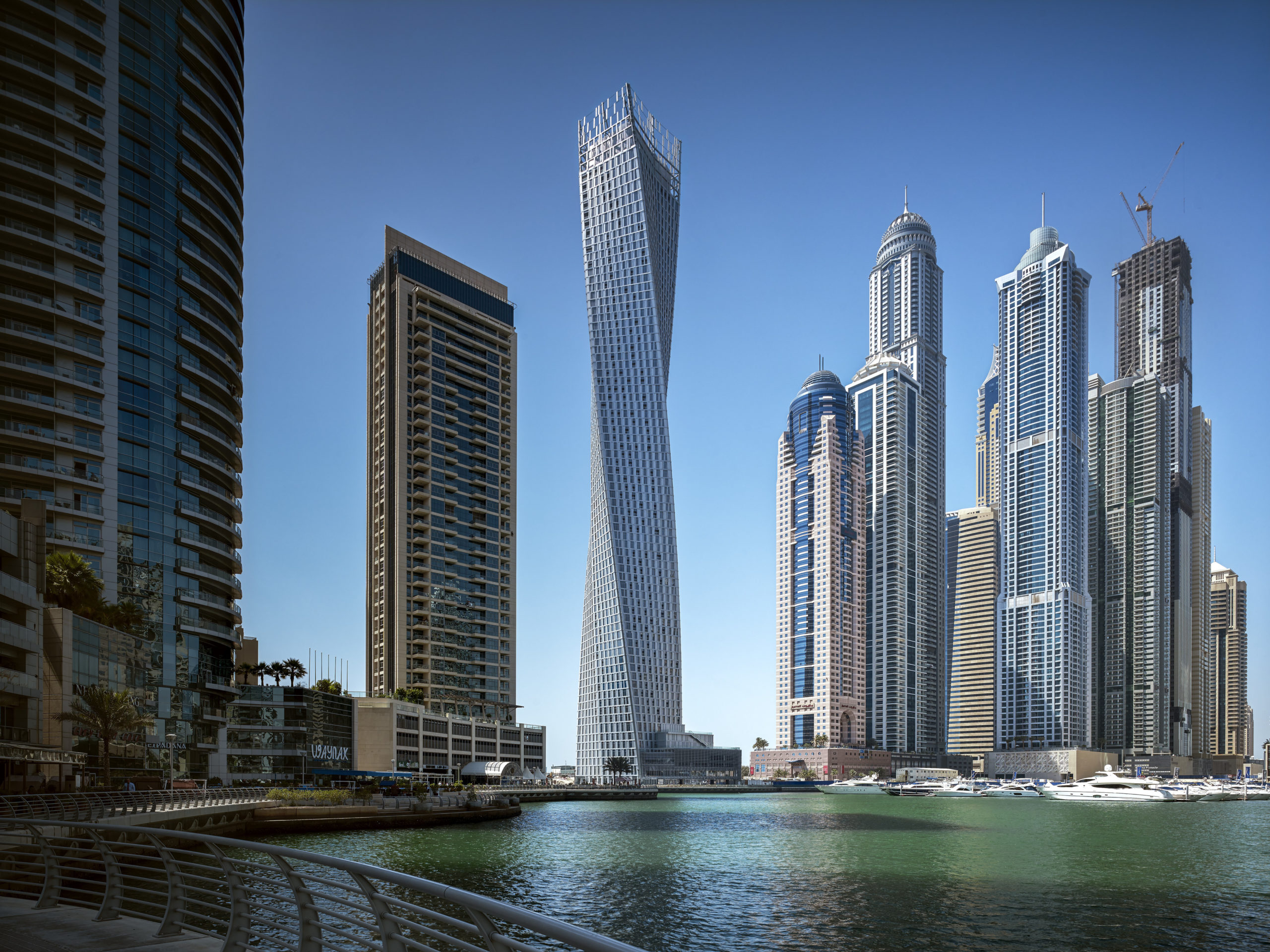 Khách sạn ở Dubai