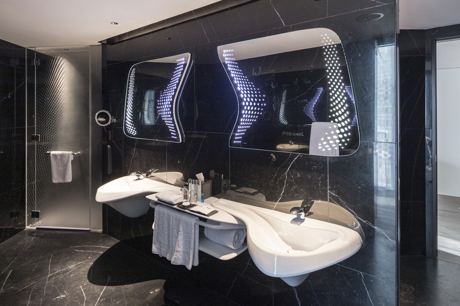 dubai cong trinh tieu bieu Opus Dubai Zaha Hadid
