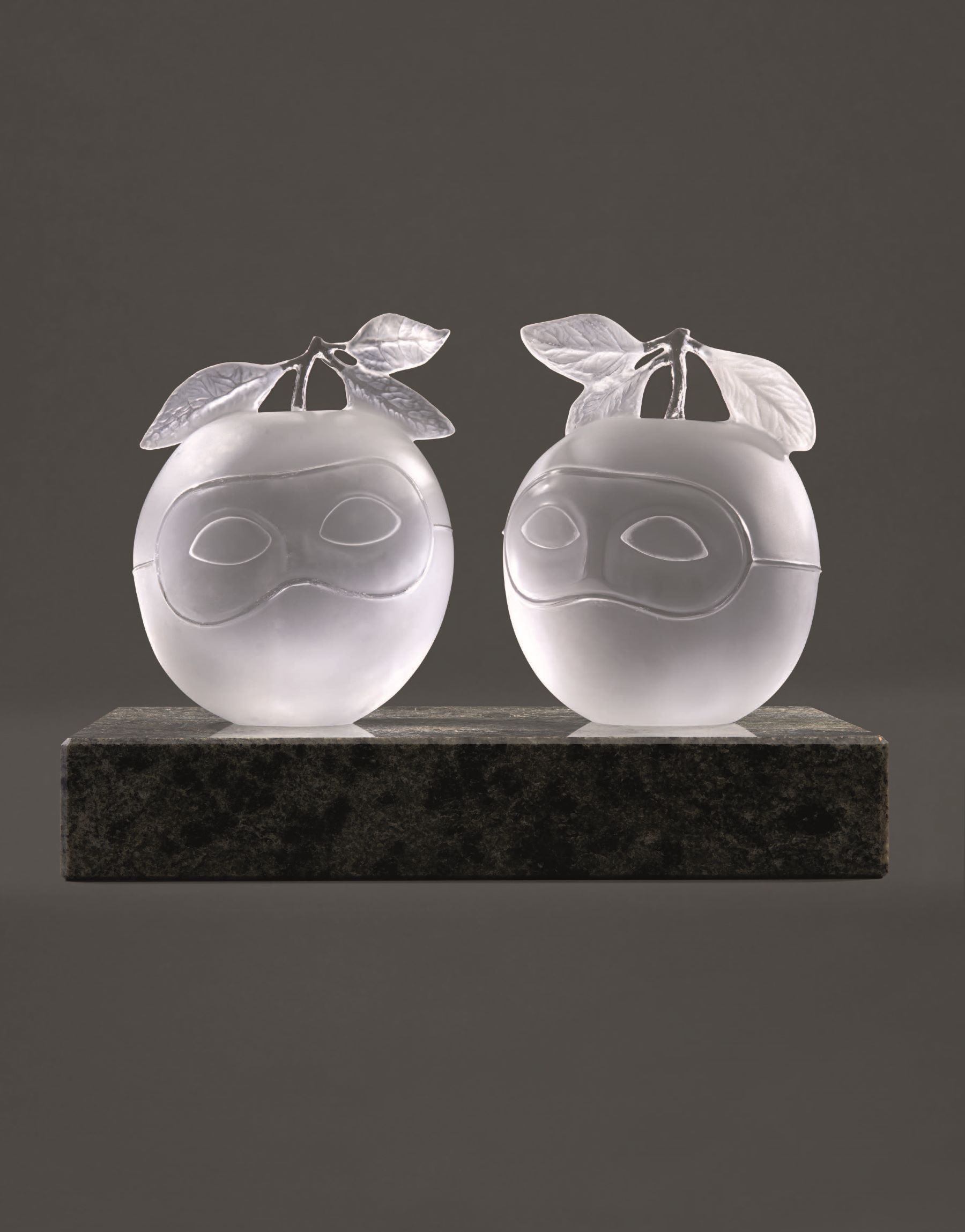 lalique Magritte apple